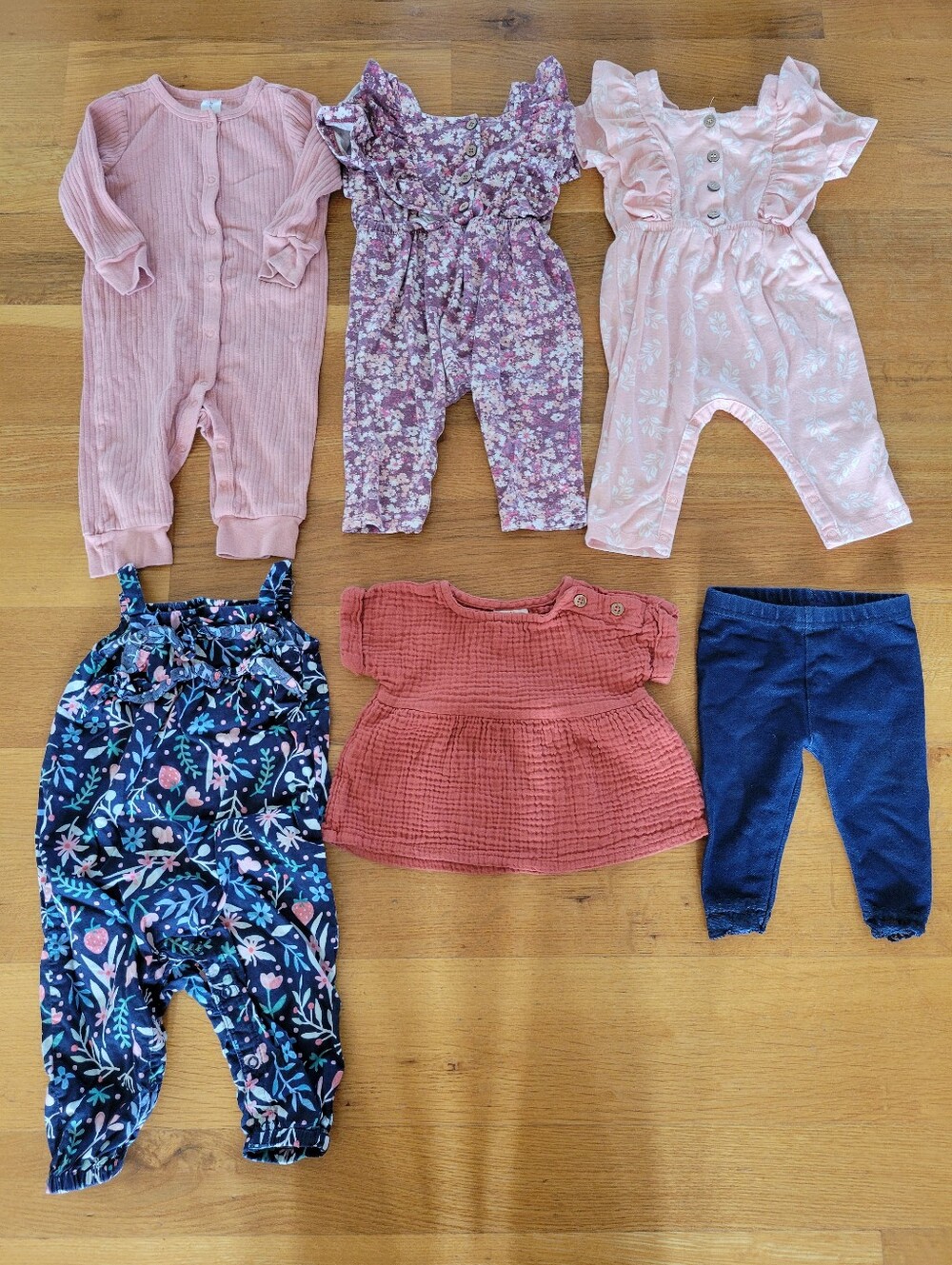 Baby girls size 3-6 months clothes bundle